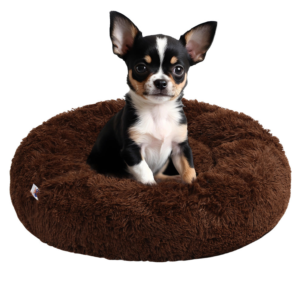 
Kleine donut hondenmand in bruin met chihuahua
